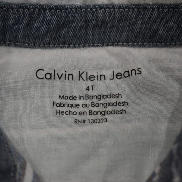 Boy's Calvin Klein set - Picture 8 of 9